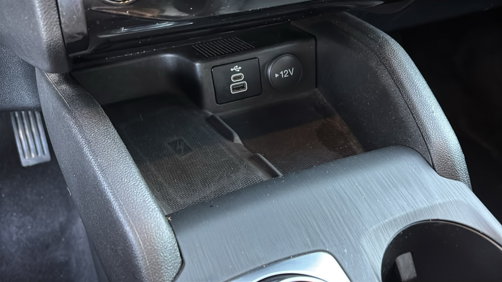 Used 2024 Ford Escape Platinum AWD/4WD image 20