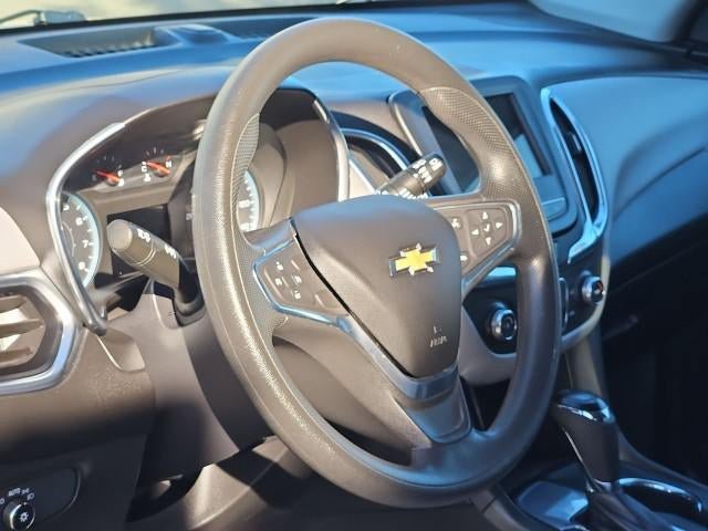 Used 2019 Chevrolet Equinox LS w/ LS Convenience Package FWD image 11