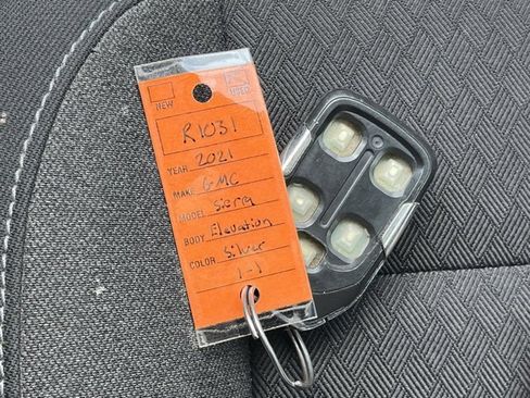 Used 2021 GMC Sierra 1500 Elevation image 12