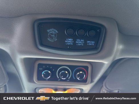 Used 2014 Chevrolet Express 1500 image 27