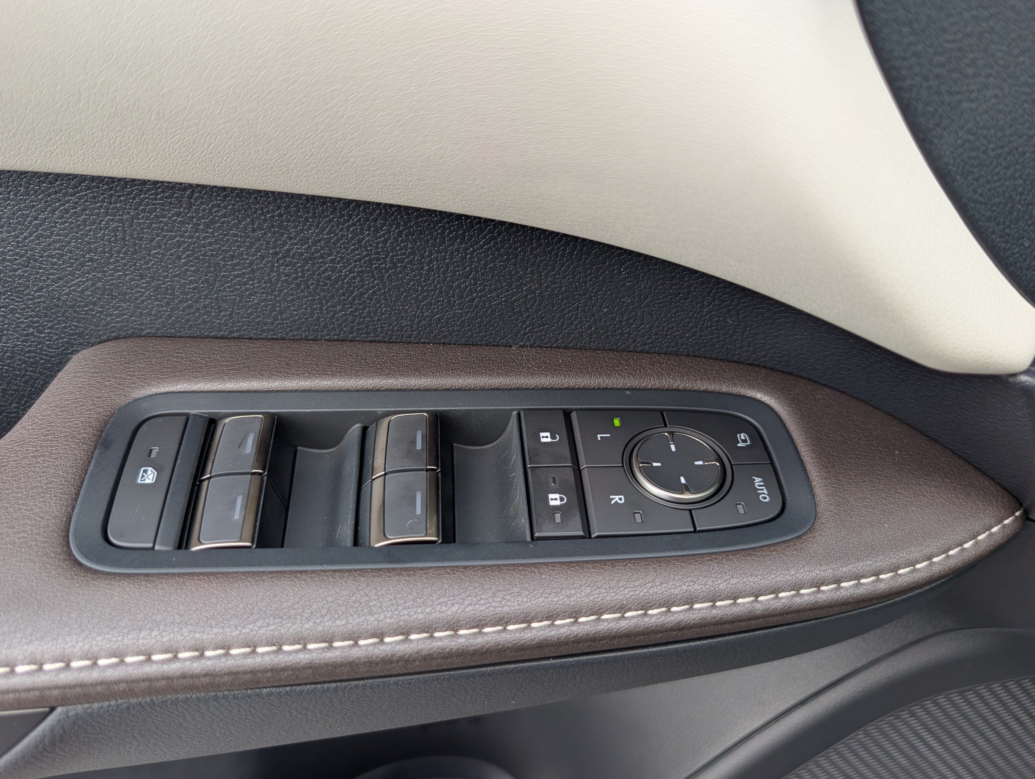 New 2026 Lexus RX 350 w/ Convenience Package AWD/4WD image 16