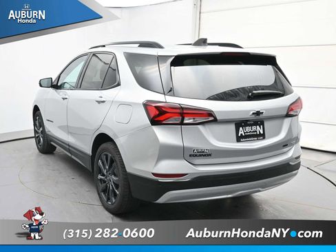 Used 2022 Chevrolet Equinox RS w/ Infotainment Package AWD/4WD image 12