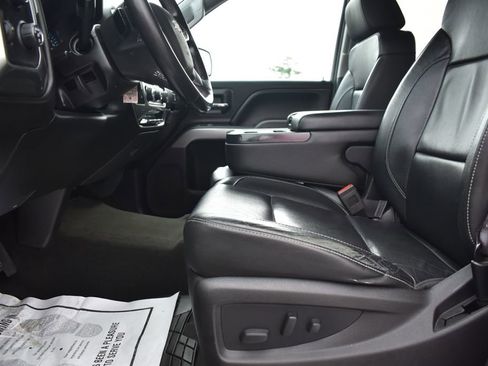 Used 2017 Chevrolet Silverado 1500 LT w/ All Star Edition AWD/4WD image 4
