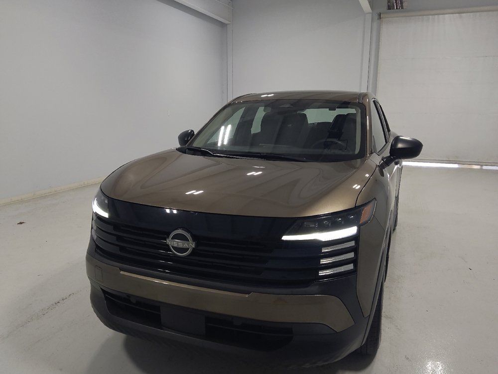 Used 2025 Nissan Kicks S FWD image 15