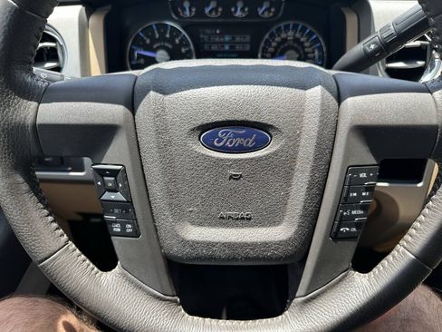 Used 2011 Ford F150 Lariat w/ Lariat Chrome Pkg RWD image 27