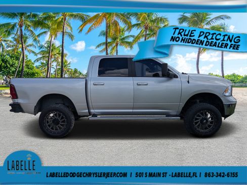 Used 2019 RAM 1500 Big Horn AWD/4WD image 2