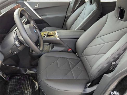 Used 2026 BMW iX xDrive60 AWD/4WD image 4