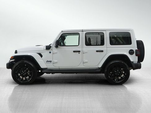 Used 2025 Jeep Wrangler Unlimited Sahara image 2
