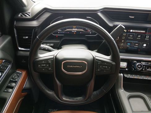 Used 2024 GMC Sierra 2500 Denali Ultimate image 21