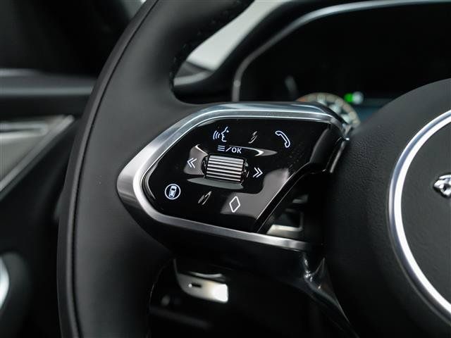 New 2025 Jaguar F-PACE R-Dynamic S AWD/4WD image 21