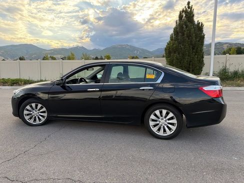Used 2015 Honda Accord EX image 10