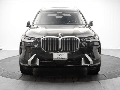 Used 2026 BMW X7 xDrive40i w/ Premium Package AWD/4WD image 8