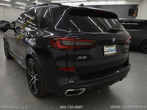 Used 2022 BMW X5 xDrive40i w/ M Sport Package image 11