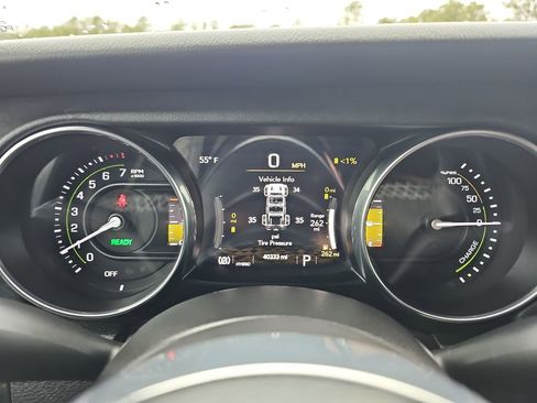 Used 2023 Jeep Wrangler Unlimited Sahara w/ Cold Weather Group image 23