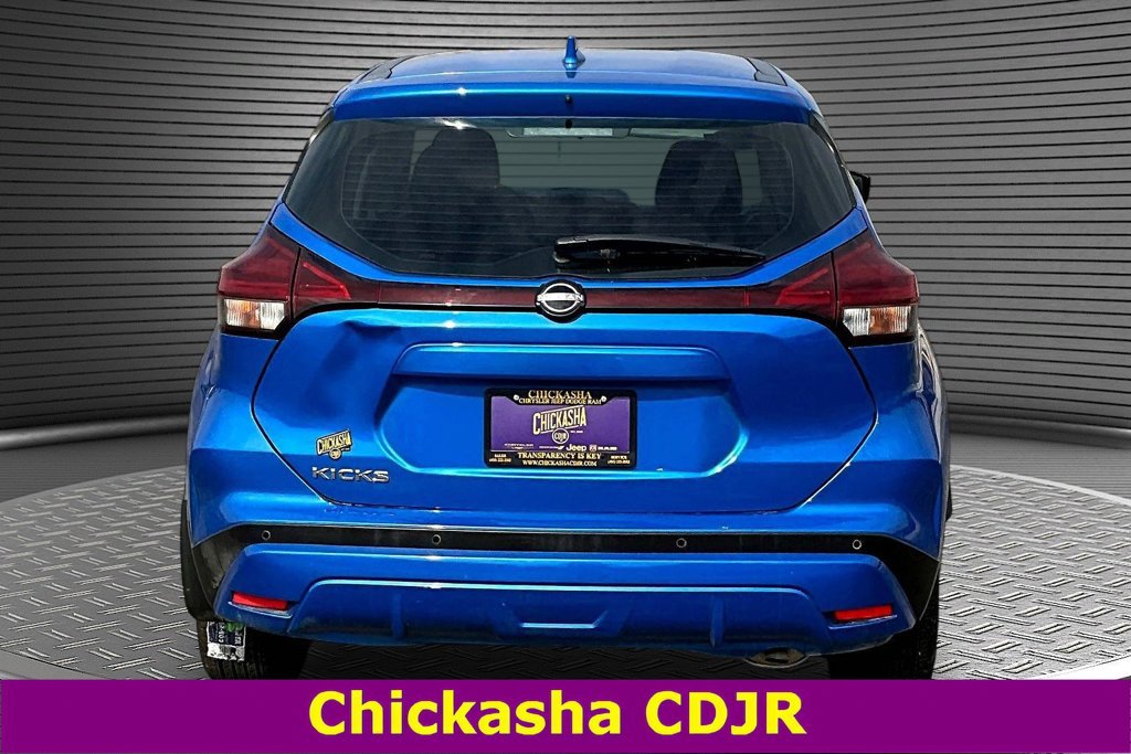 Used 2025 Nissan Kicks Play S FWD image 5