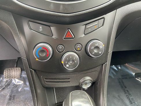 Used 2016 Chevrolet Trax LS image 13