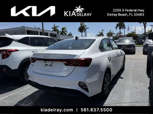 Certified 2023 Kia Forte LXS FWD image 7