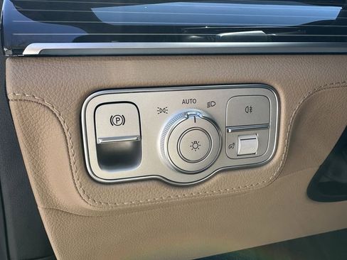 Certified 2024 Mercedes-Benz GLE 350 4MATIC image 36