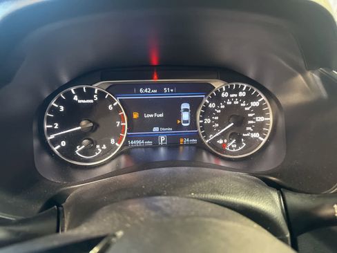 Used 2022 Nissan Altima 2.5 SV w/ SV Premium Package image 22