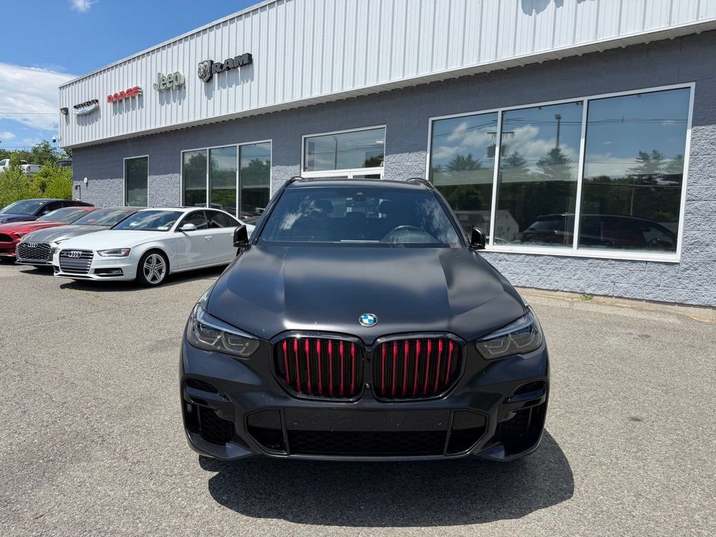 Used 2022 BMW X5 xDrive40i w/ M Sport Package AWD/4WD image 8