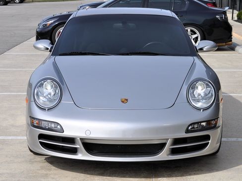 Used 2006 Porsche 911 Carrera S RWD image 3