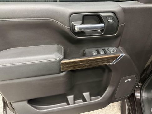 Used 2019 Chevrolet Silverado 1500 RST RWD image 17