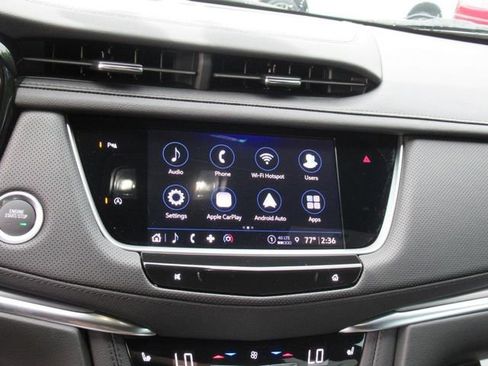 New 2025 Cadillac XT5 Luxury image 21