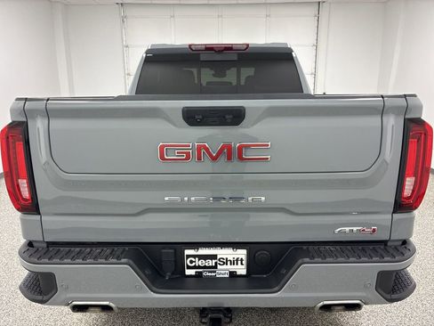 Used 2024 GMC Sierra 1500 AT4 w/ Technology Package AWD/4WD image 9