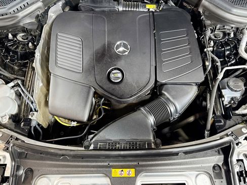 Used 2025 Mercedes-Benz GLC 350e 4MATIC image 29