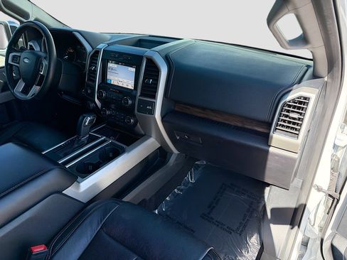 Used 2019 Ford F150 Lariat w/ Trailer Tow Package AWD/4WD image 13