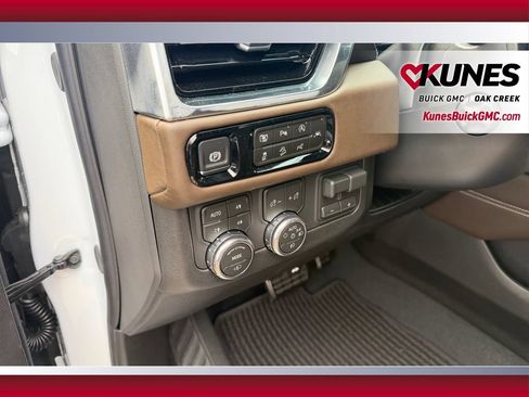 Used 2026 GMC Yukon XL Denali Ultimate AWD/4WD image 19
