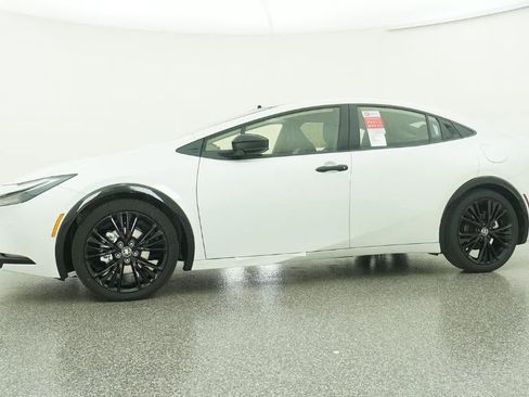 New 2026 Toyota Prius Plug-In Hybrid image 18