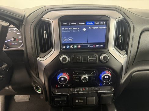 Used 2022 GMC Sierra 2500 SLT w/ SLT Convenience Package image 21