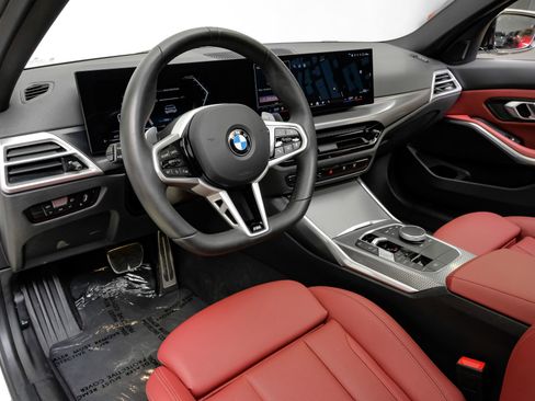 Used 2025 BMW 330i xDrive Sedan AWD/4WD image 3