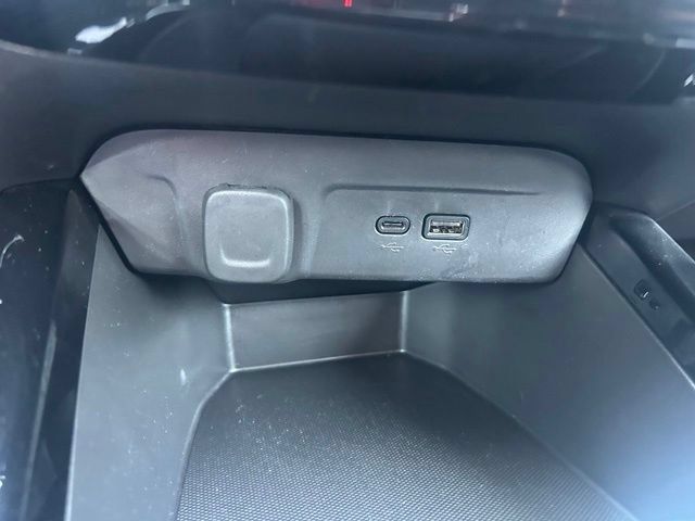 Used 2026 Chevrolet Trax LT w/ Driver Confidence Package FWD image 42