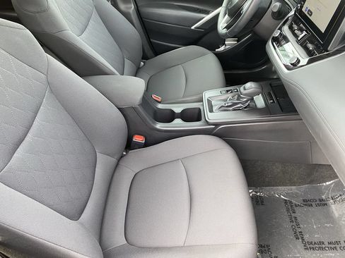 Certified 2026 Toyota Corolla Cross LE w/ Moonroof Package FWD image 17