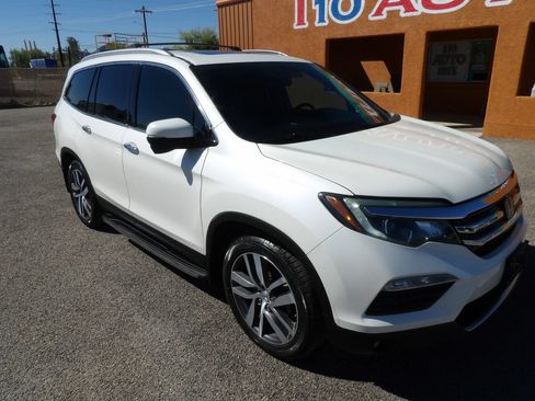 Used 2016 Honda Pilot Touring image 2