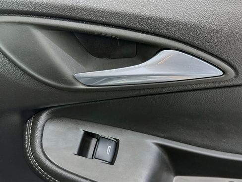 Used 2022 Buick Encore GX Preferred w/ Cold Weather Comfort Package image 30