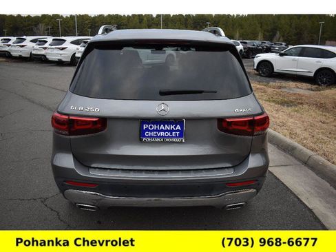Used 2023 Mercedes-Benz GLB 250 250 4MATIC image 8