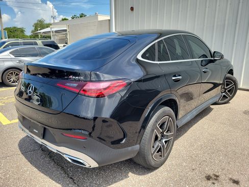 Used 2024 Mercedes-Benz GLC 300 4MATIC image 4