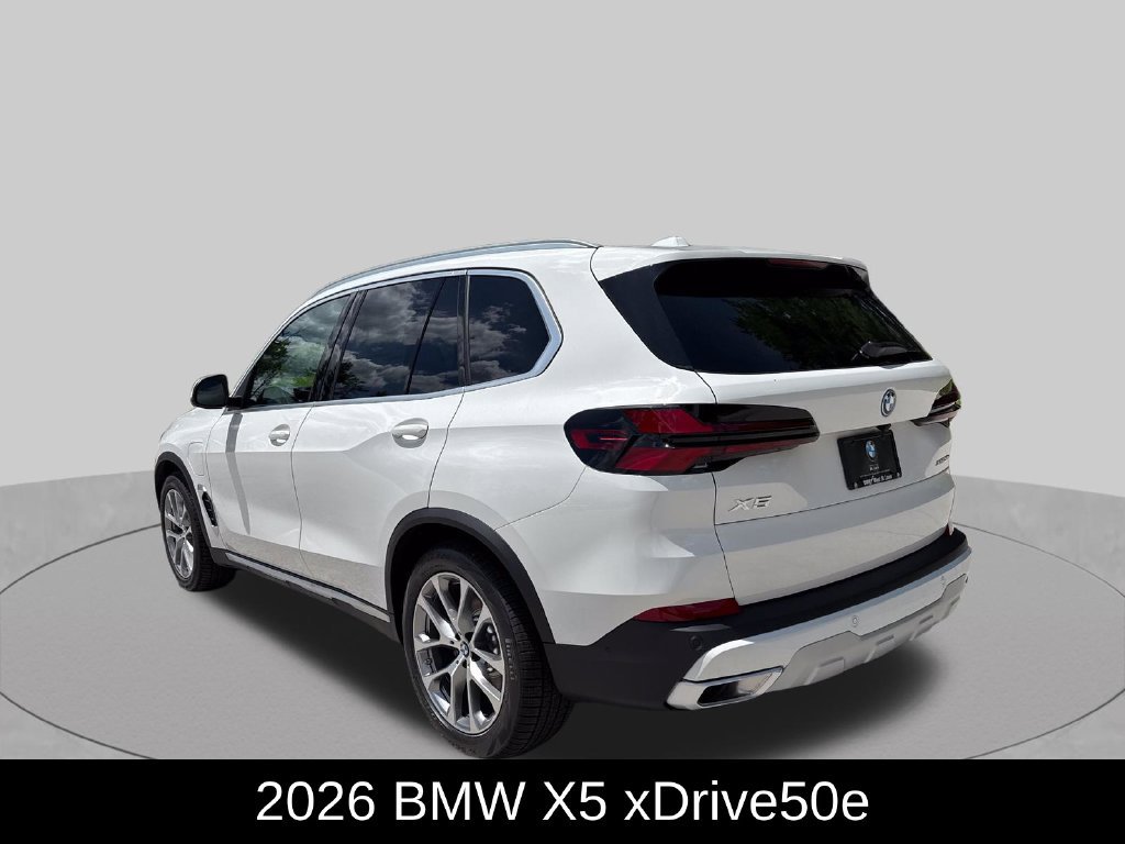 Used 2026 BMW X5 xDrive50e w/ Parking Assistance Package AWD/4WD image 3