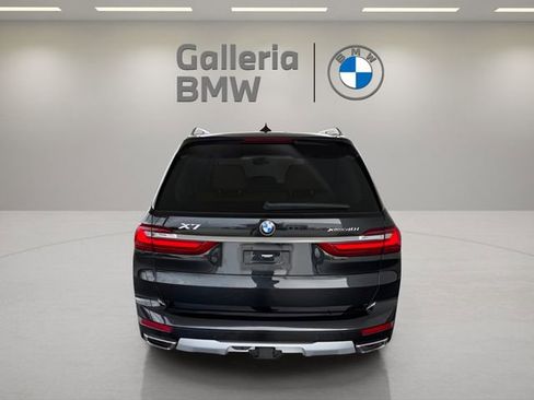 Used 2022 BMW X7 xDrive40i w/ Executive Package image 9