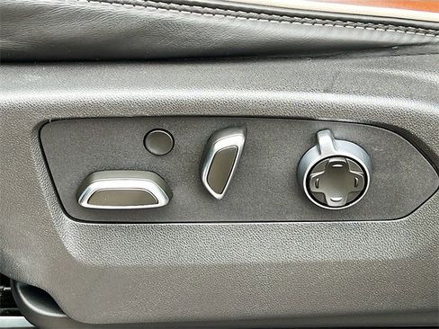 Used 2024 GMC Sierra 2500 Denali Ultimate w/ Max Trailering Package image 11