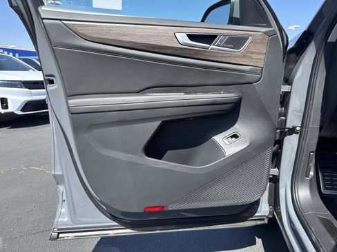 New 2026 Volkswagen Atlas SEL Premium R-Line AWD/4WD image 19
