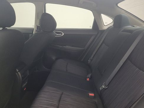 Used 2019 Nissan Sentra SV FWD image 18