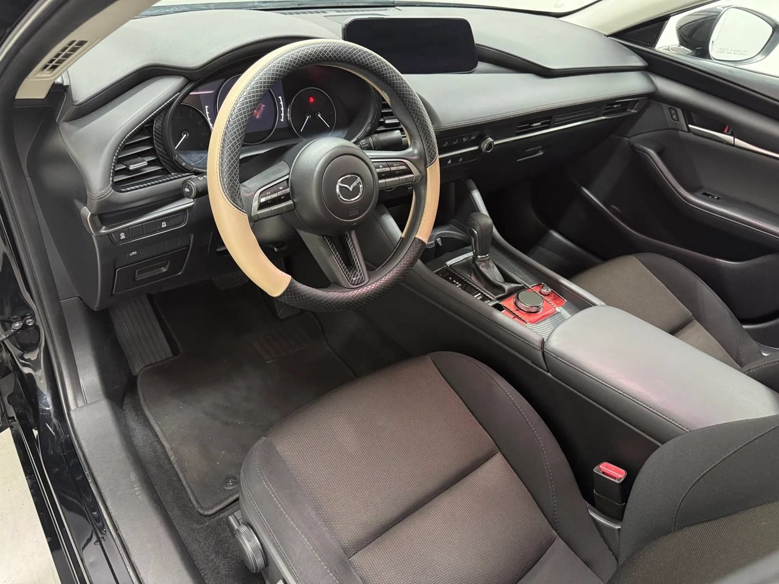 Used 2021 MAZDA MAZDA3 s FWD image 11