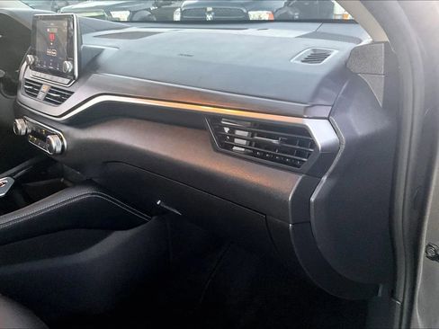 Used 2023 Nissan Altima 2.5 SV image 16