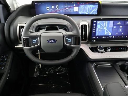 New 2026 Ford Expedition Max Active image 18