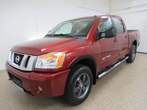 Used 2014 Nissan Titan PRO-4X image 2