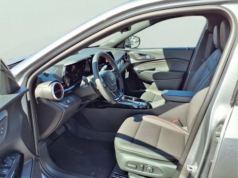 New 2026 Chevrolet Trax RS w/ Driver Confidence Package FWD image 16